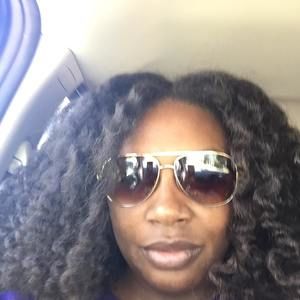 Meet your Posher, Tonia